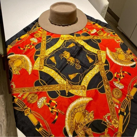 Equestrian vibe Horse scarf/wrap w country vibe - Picture 7 of 10